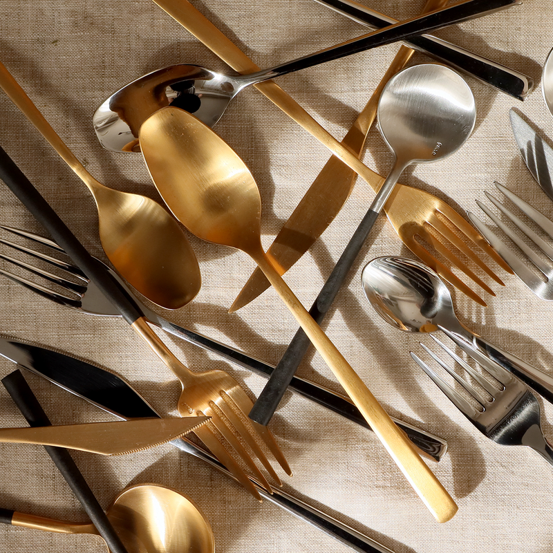 カトラリー(Cutlery)って何?そして、フラットウェア(Flatware)との違いは?